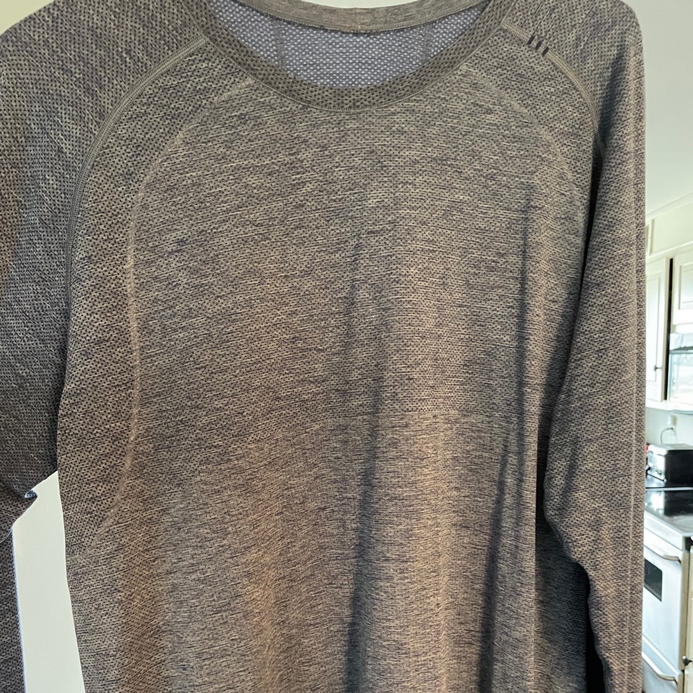 Lululemon Training Long sleeve